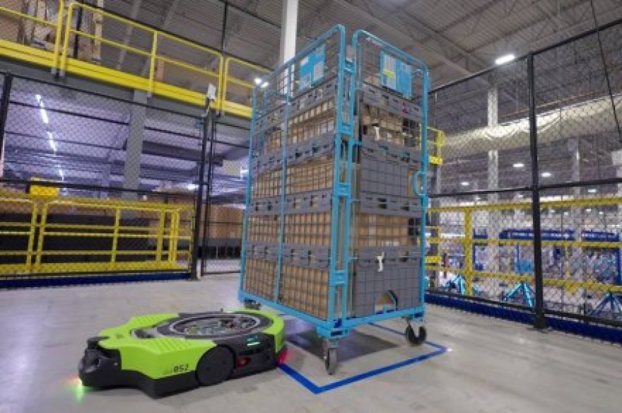 Utter hi to Proteus, Amazon’s most advanced warehouse robot yet