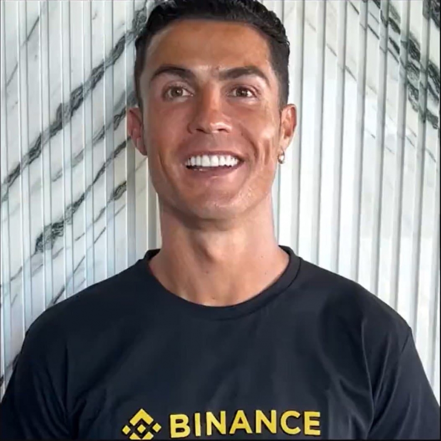 Cristiano Ronaldo Partners With Binance To “Swap the NFT Recreation”