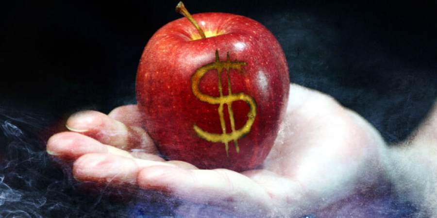 Why the App Store’s tone-deaf gambling ads make me worry about Apple